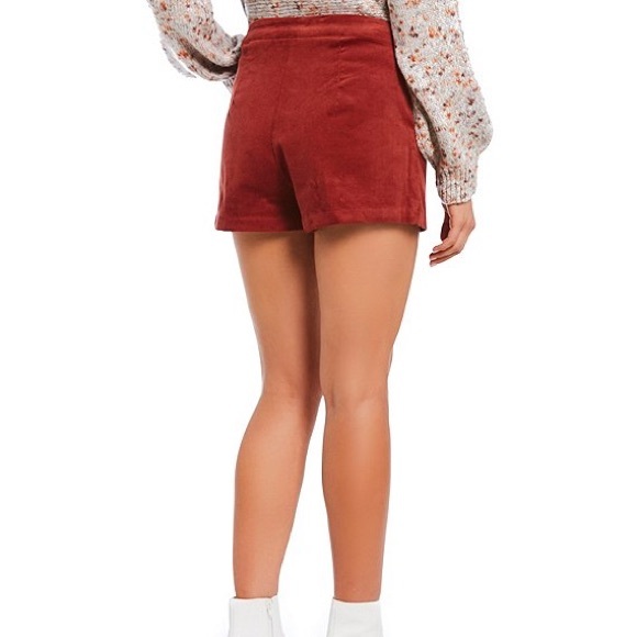 🍁💰⬇️NWT! Corduroy Front Button Shorts - Picture 2 of 3